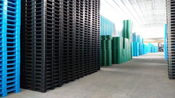 berys plastic pallets warehouse