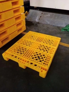 yellow colorful Plastic Pallets